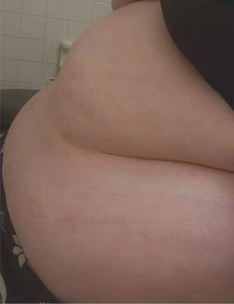 I think I need another 250🤤 posted by Jodiethetubbybunny