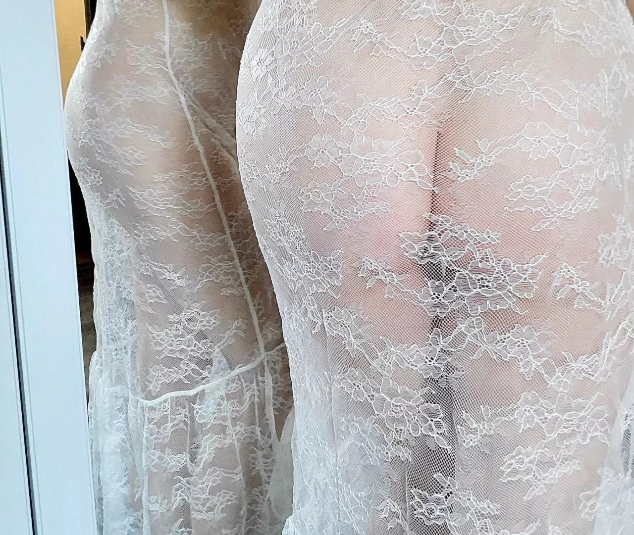 I want a real cock to come fill my pussy with cum posted by TealeEffomwefet