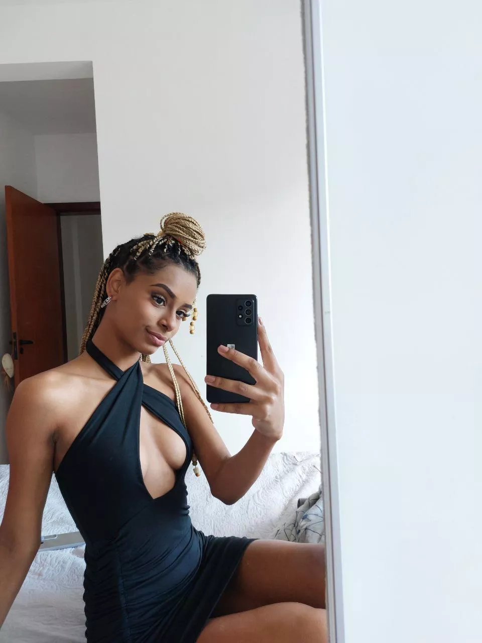 I want to kiss you under the moonlight until the stars fade away. posted by eududarosa