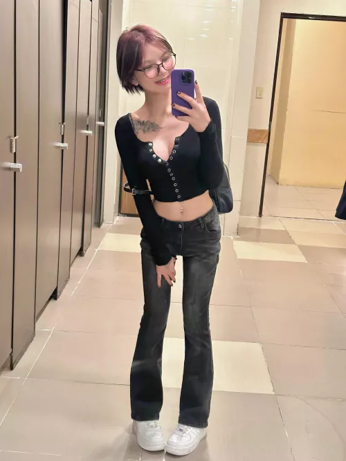 I went outsidee by bhelesguerra_