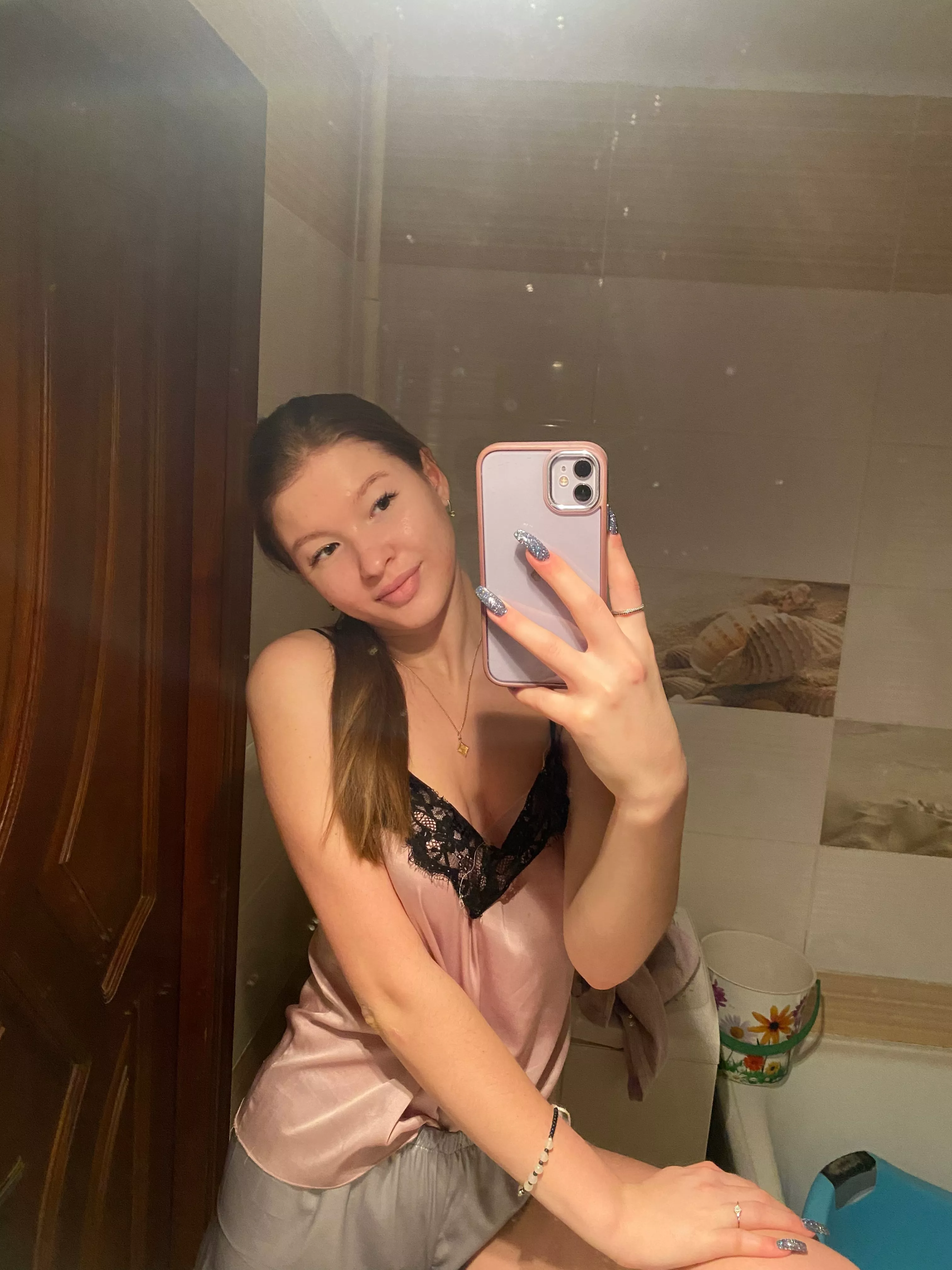 Is it hot or cute? posted by Electronic-Heron-596