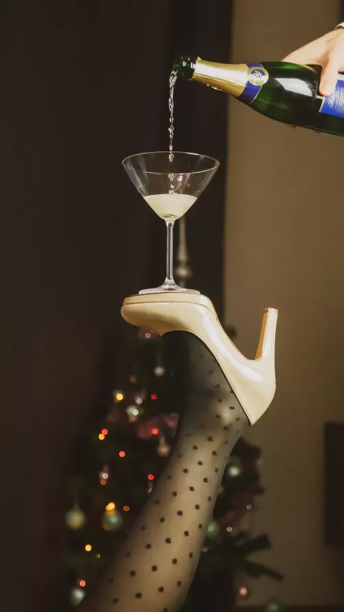 It was not easy to take this photo by glazednymph