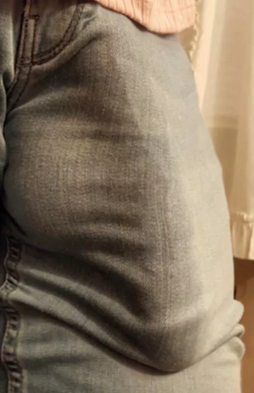 it's hard to hide by longestonreddit