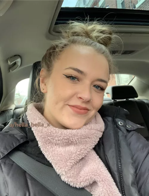 layered up but still feelin sexy 🥰 by hella_bella_x