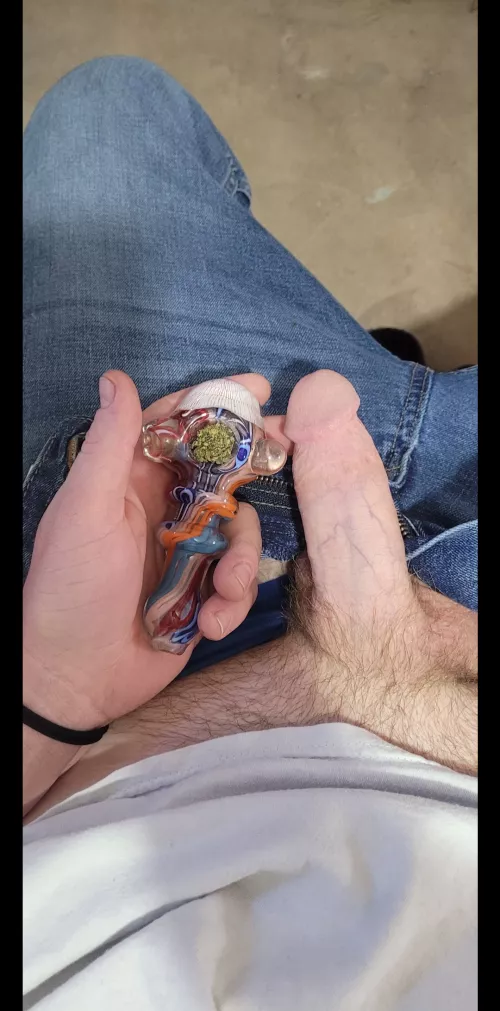 [M] It's only halfway because I'm smoking alone. Who'd be my sucking buddy? by OccasionallyDaddy