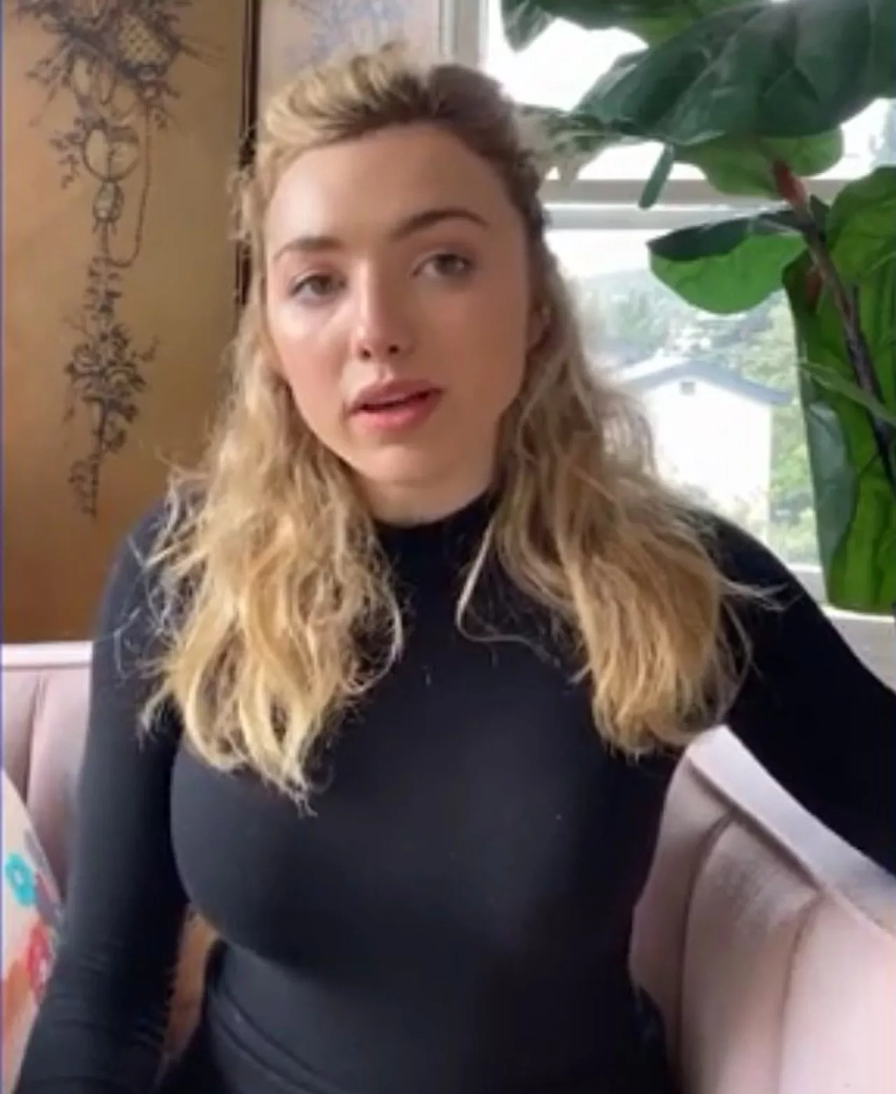 Peyton List posted by Rommaaiinn