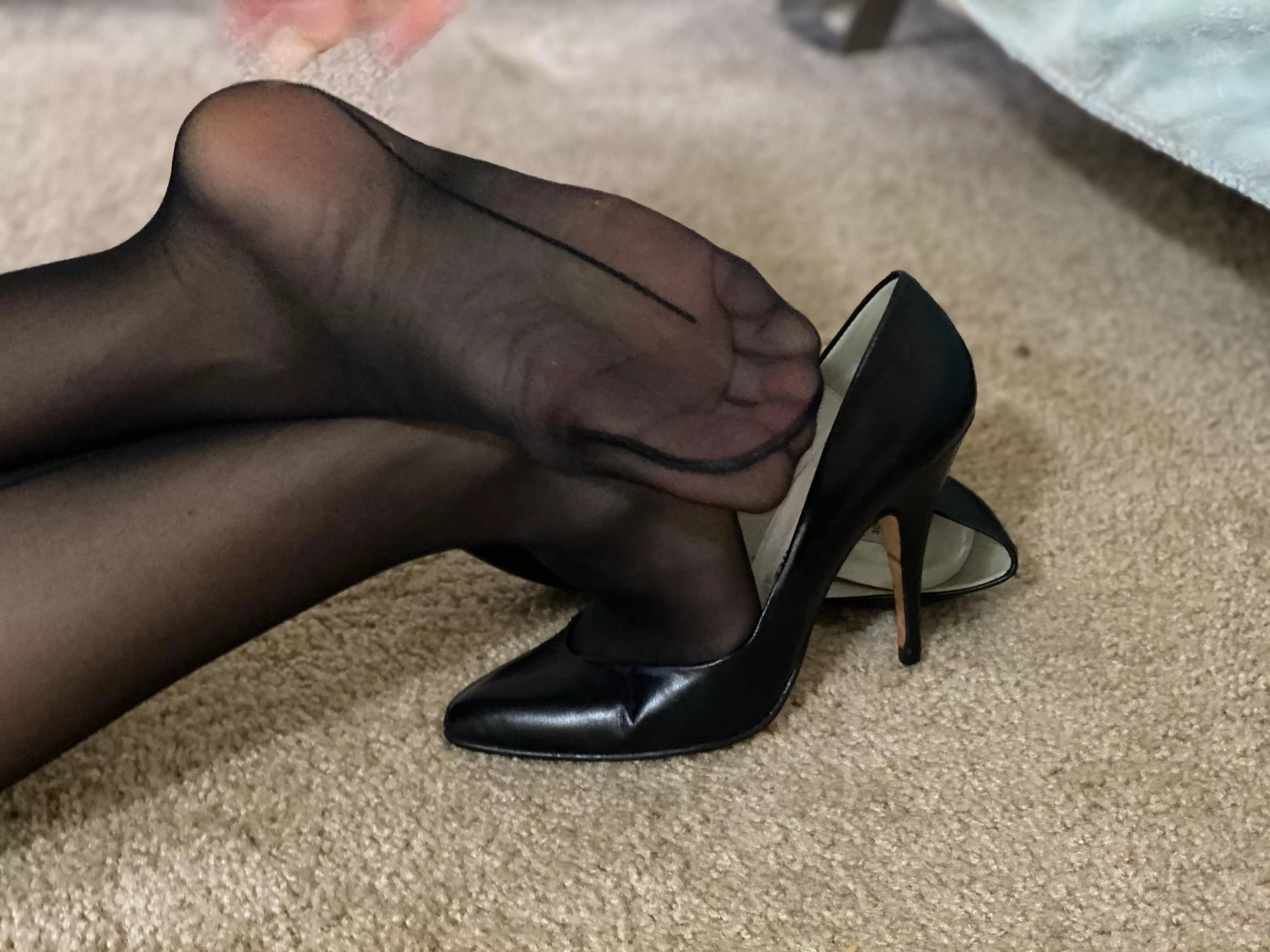 Teaching class tomorrow morning! Who wants to join? posted by hergoodtimeinheels