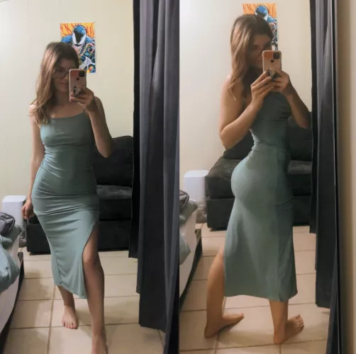 This dress hugs me in the right places by Cozysophie