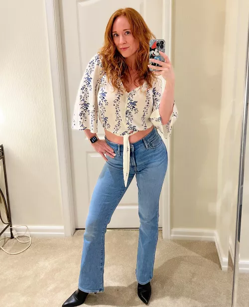 This MILF got to go out for a few 🍻 last night 🙌🏼 by GingerPollyAnna8669