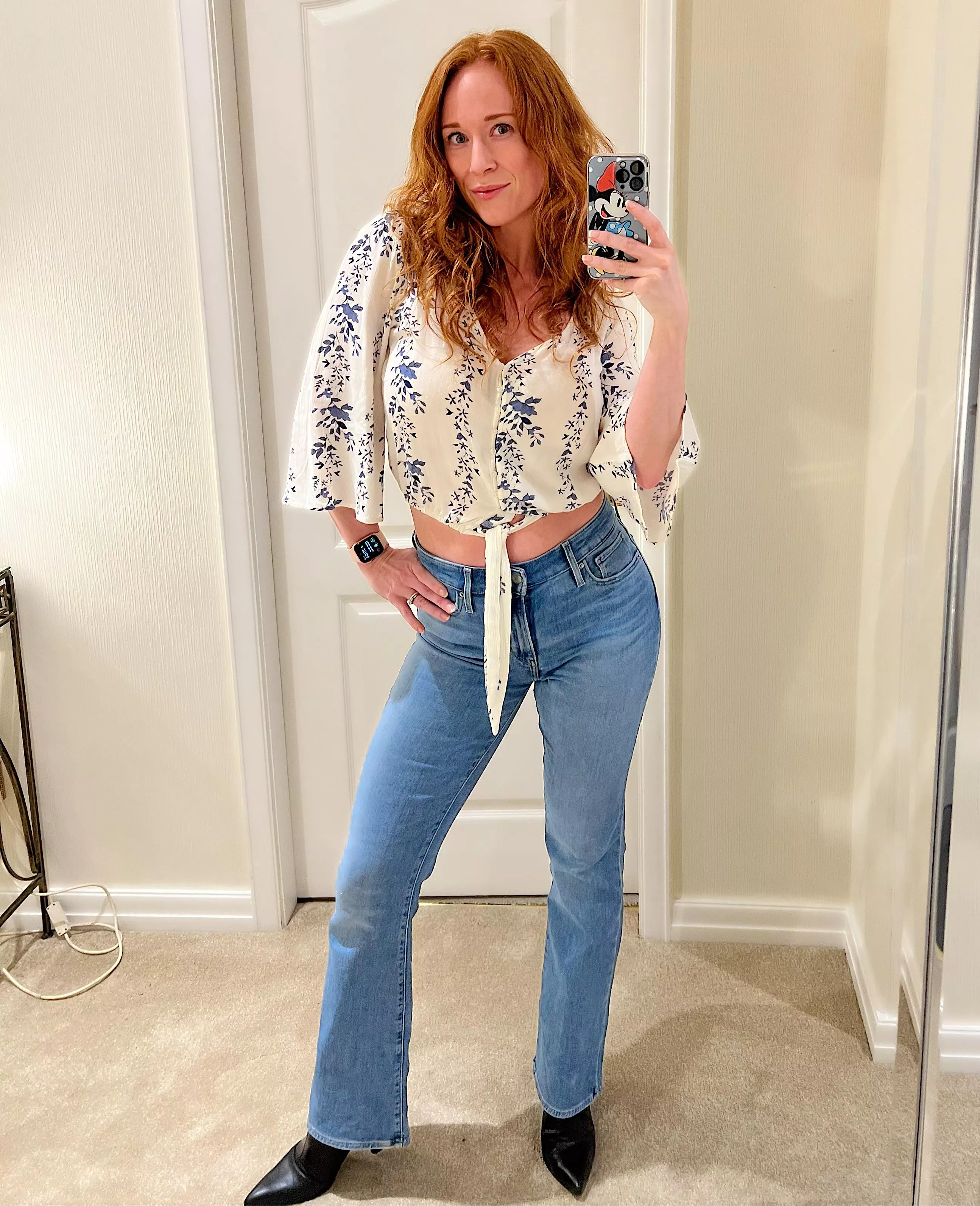 This MILF got to go out for a few 🍻 last night 🙌🏼 posted by GingerPollyAnna8669