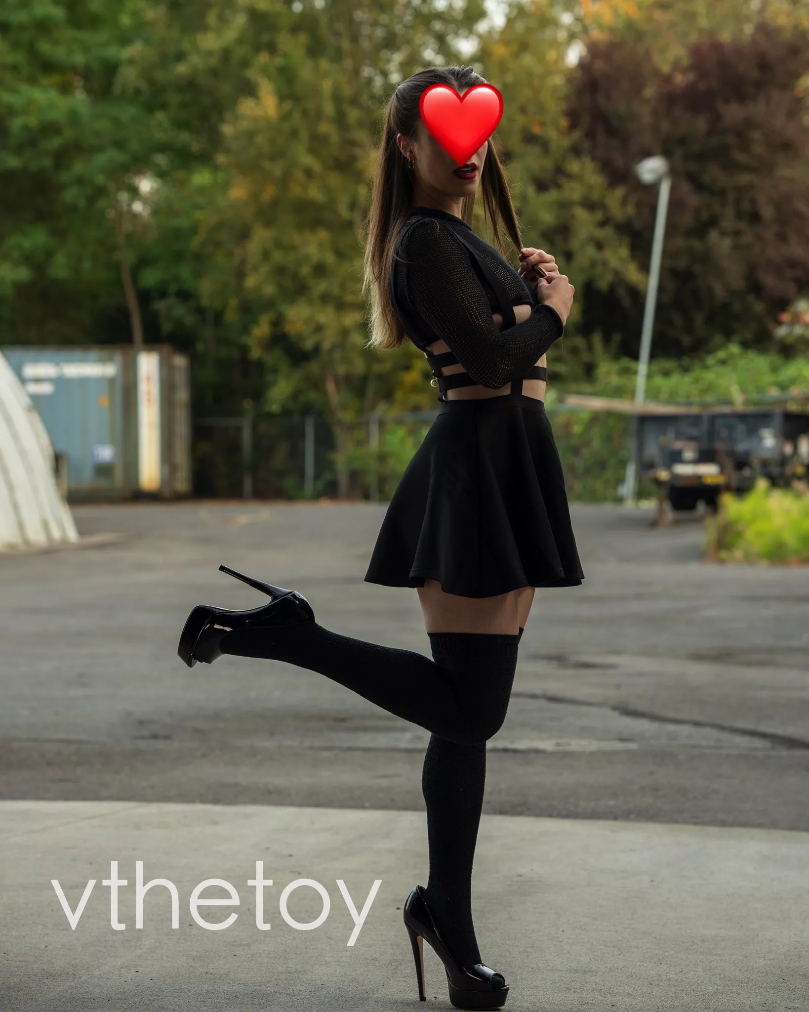 This should be the standard uniform [F]or schoolgirls posted by vthetoy