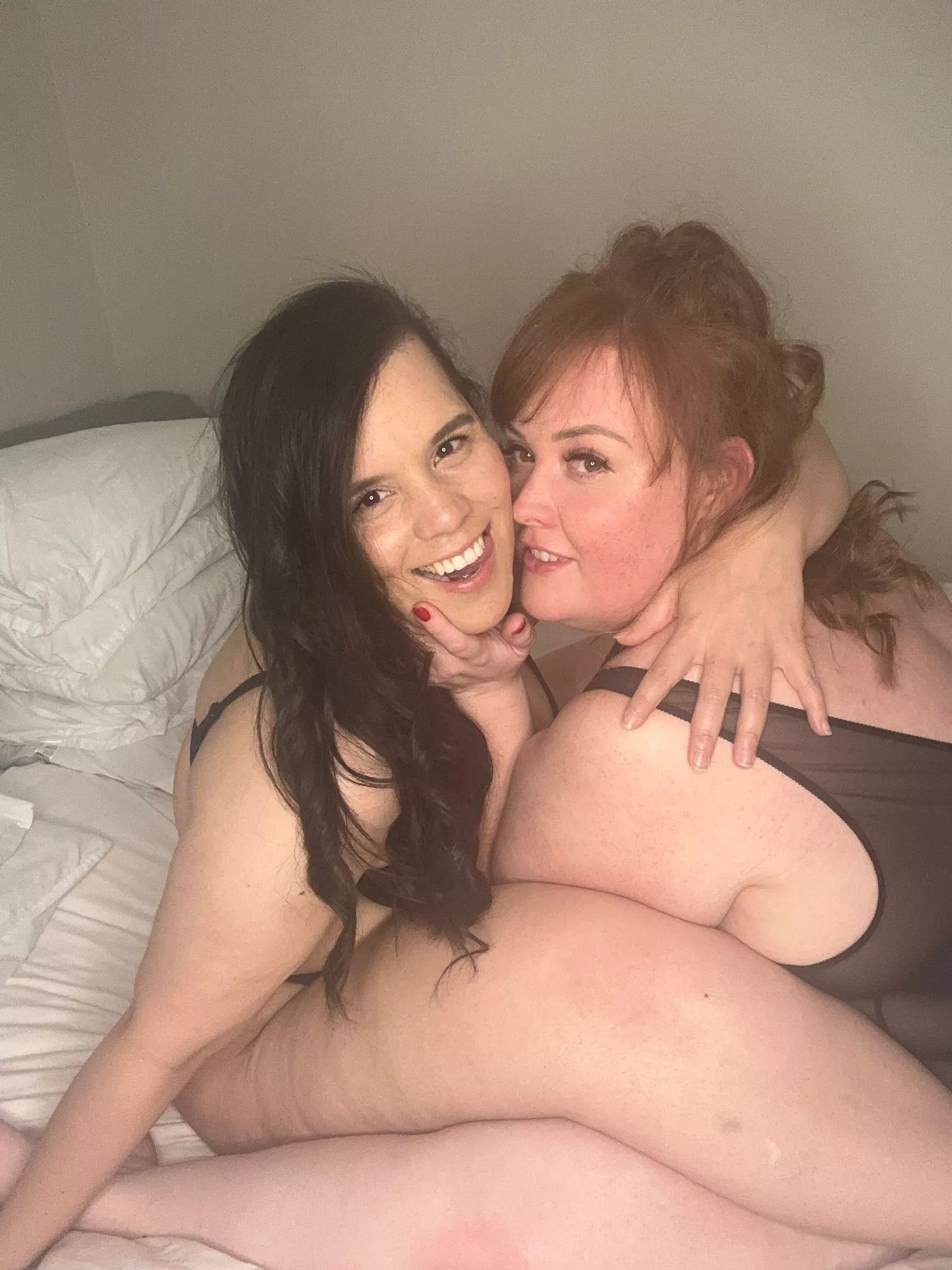 Those come fuck me eyes 👀 🥵 posted by thickthighs_twinkly