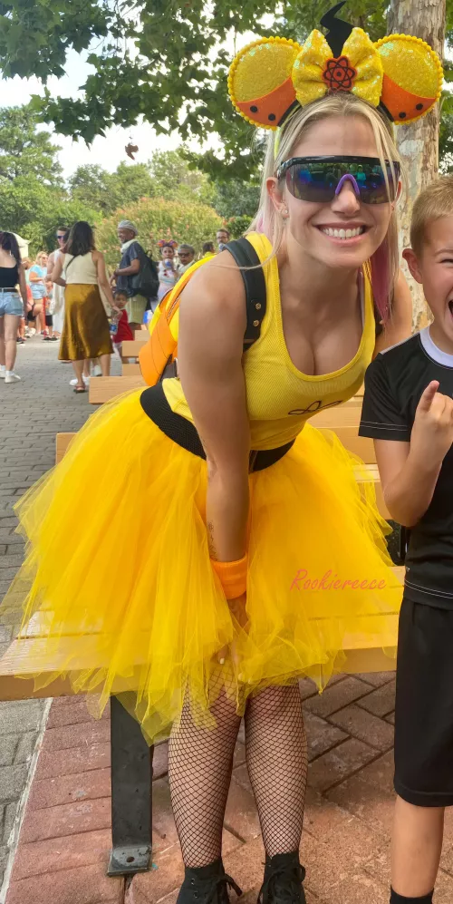 Alexa Bliss Cleavage (HQ) by Rookie-reece