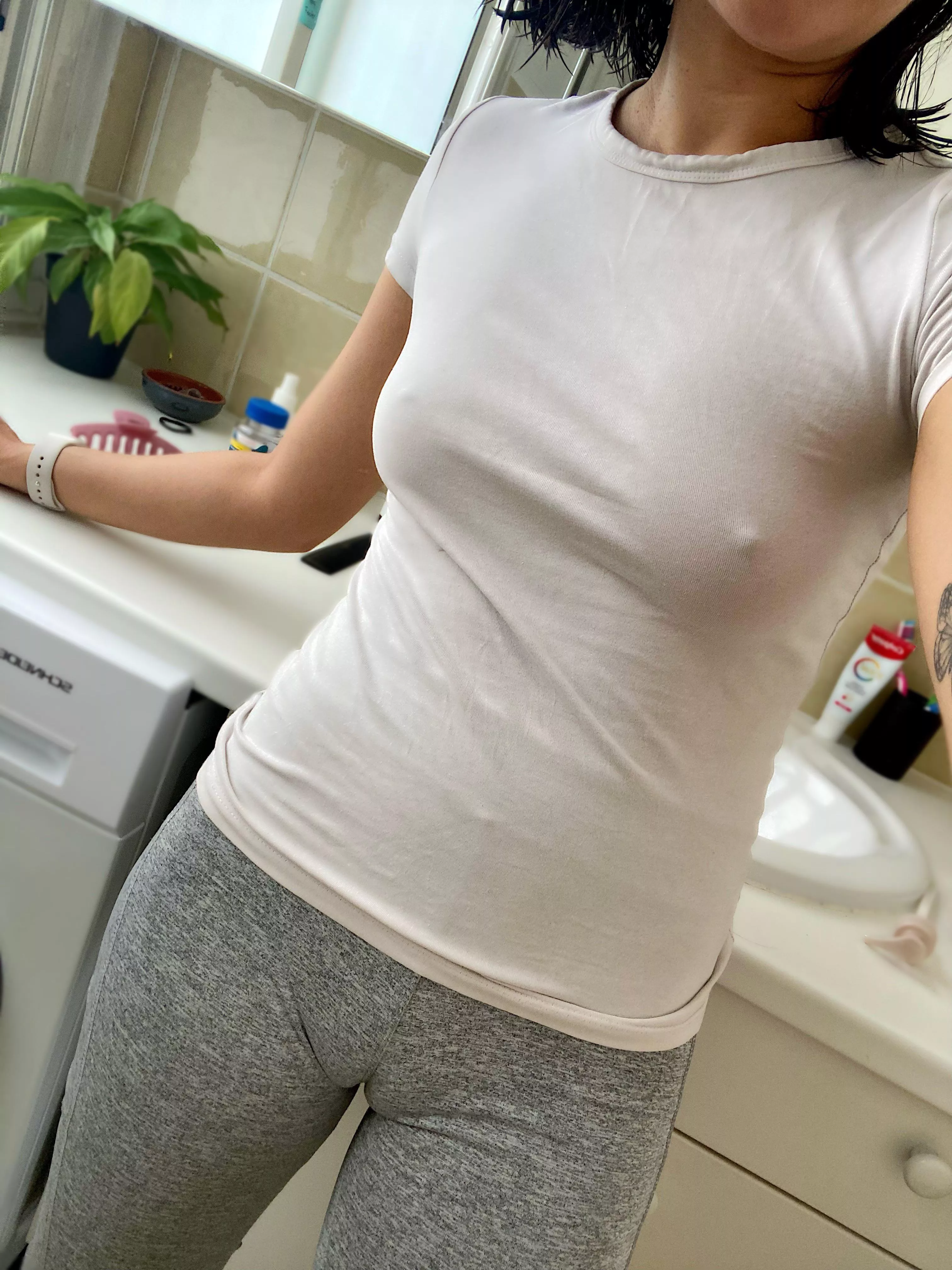 Always no bra day 😉😉 posted by Zanteax