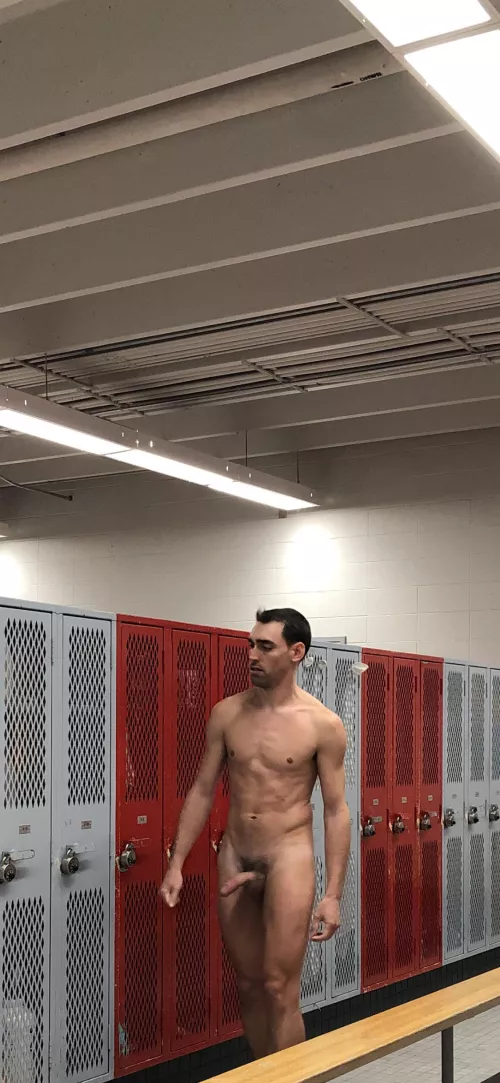 Any bros gonna hit the showers with me? [28] by urgymbud