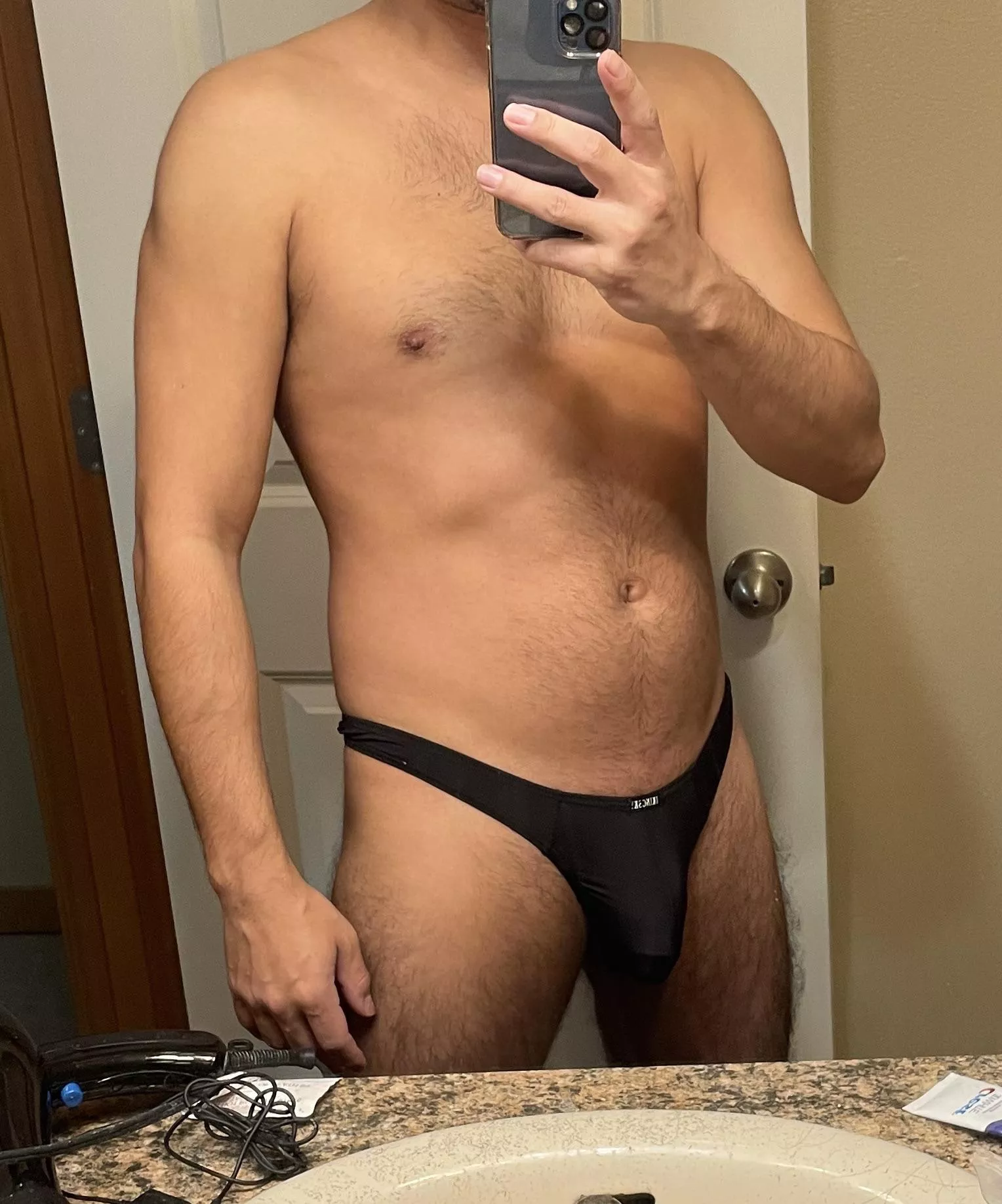 Believe it or not, these are male underwear posted by zr3330551