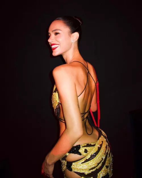 Bruna Marquezine by painefinalfantasy