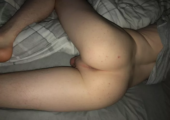 Can we fuck if we was roommates? 🥺🫢 by LongReplacement3422