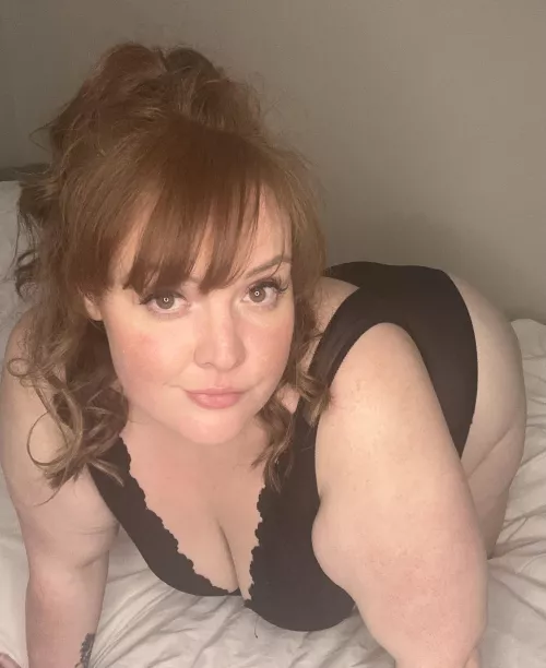 Come to bed… please? 😈 by thickthighs_twinkly