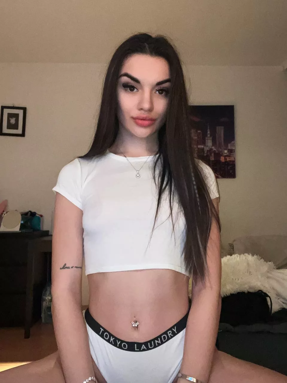 Complete goddess. posted by surimilq