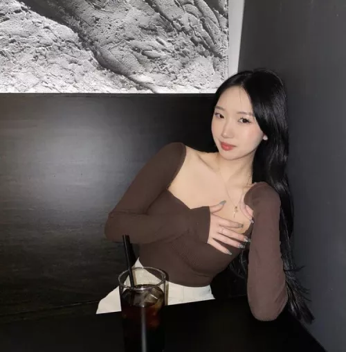 Dinner date by Civil-Title6178