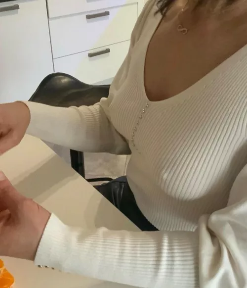 Do u like the cold season ? by asiandoll_