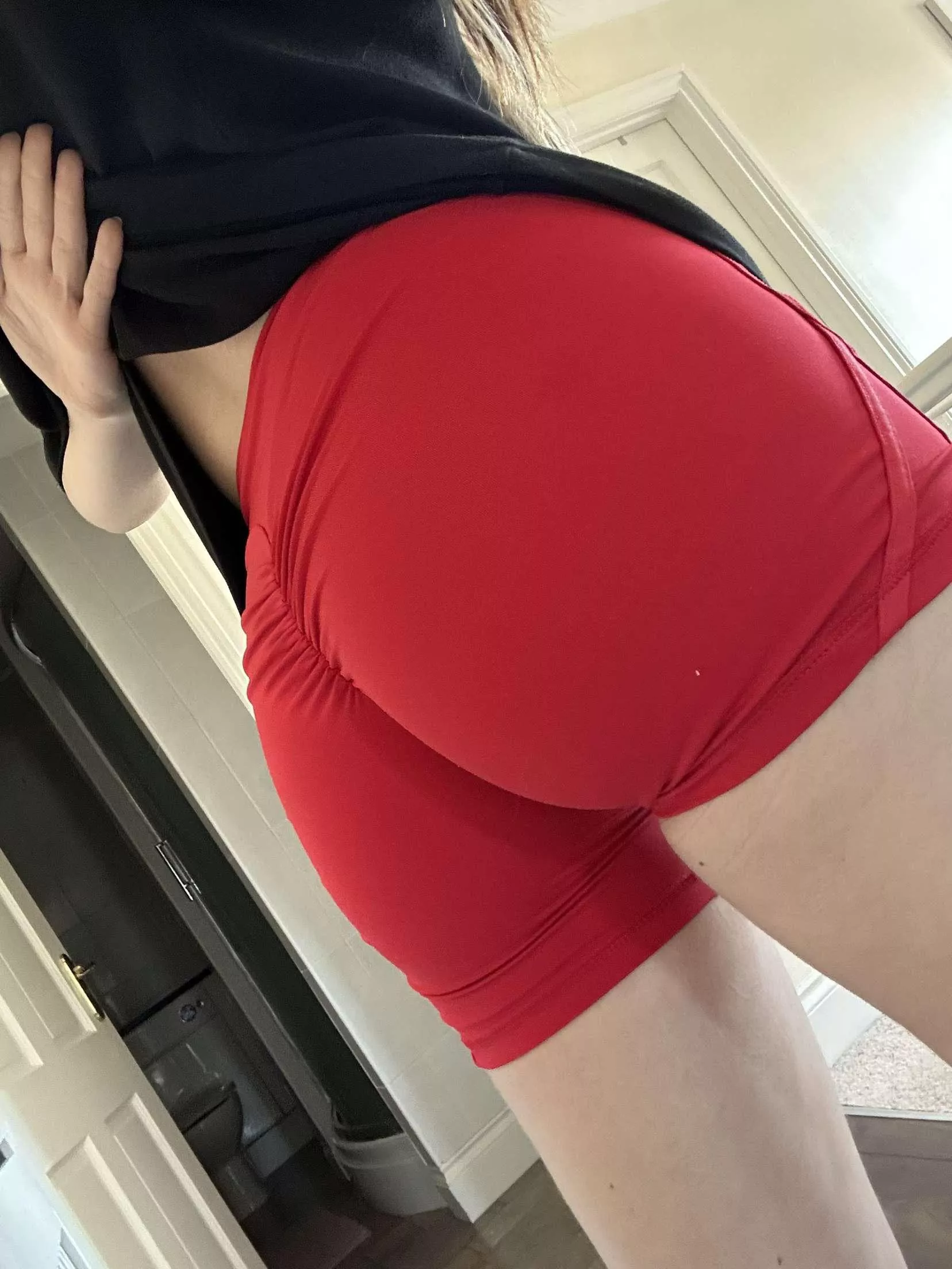 Does red suit me posted by SweetLikeKendi