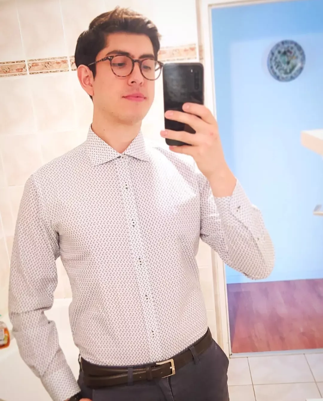 Got a job interview now, wish me luck 🤞 posted by maxmuleiv