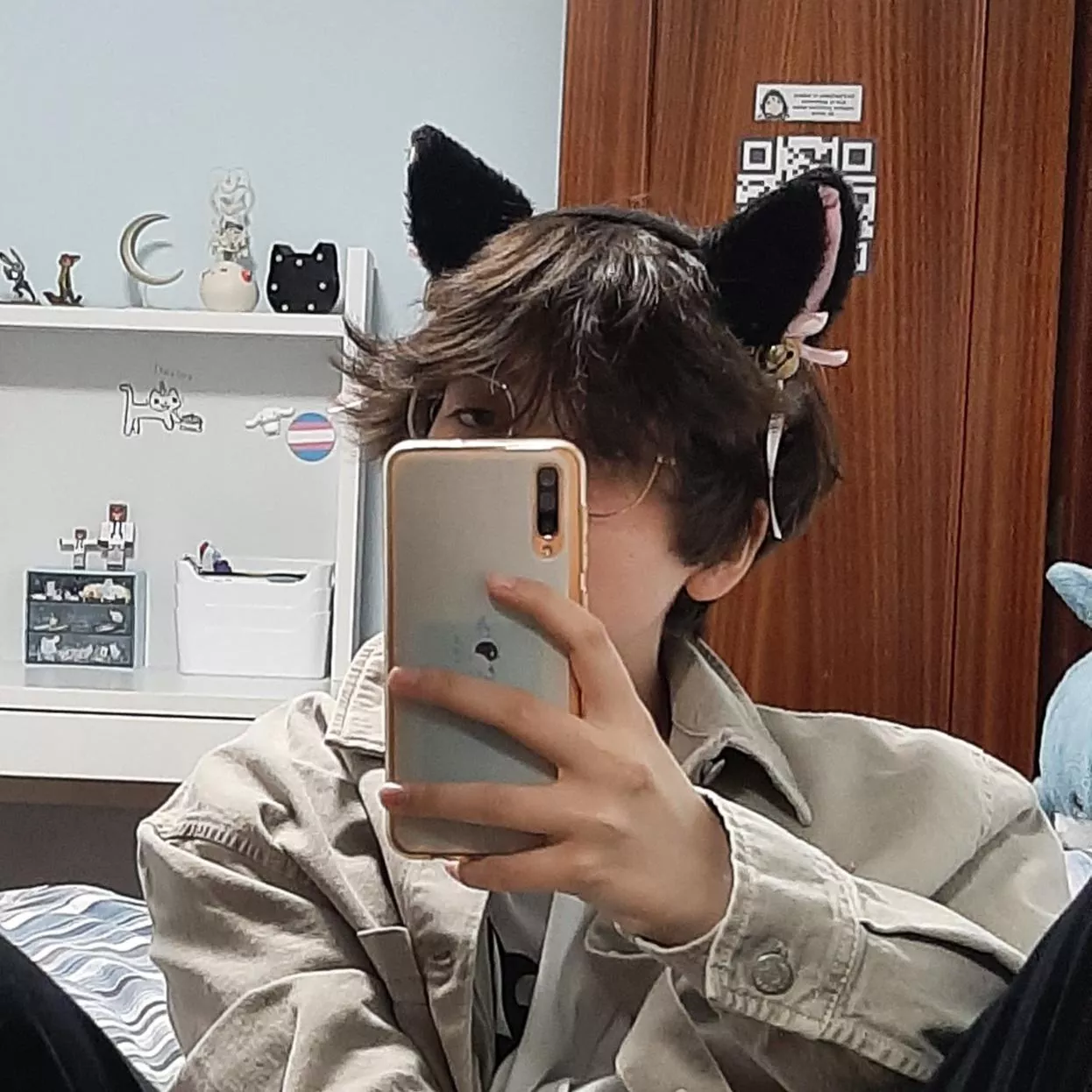 got a new jacket and felt cute^^ posted by koifishuu_