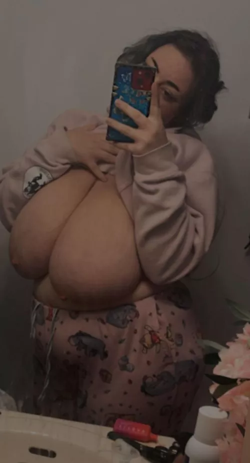 Got them big ass hangers by suuuurf