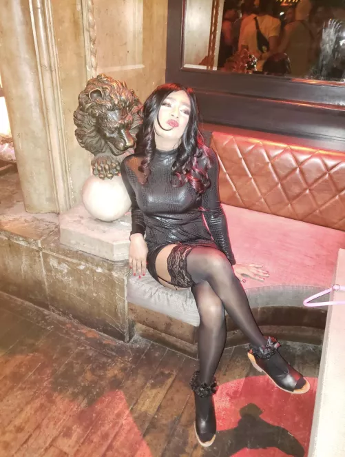 Had to delete my profile after my ex gf found my old profile. Finally made a new one. Please be kind. Love Sasha by Background-Program48