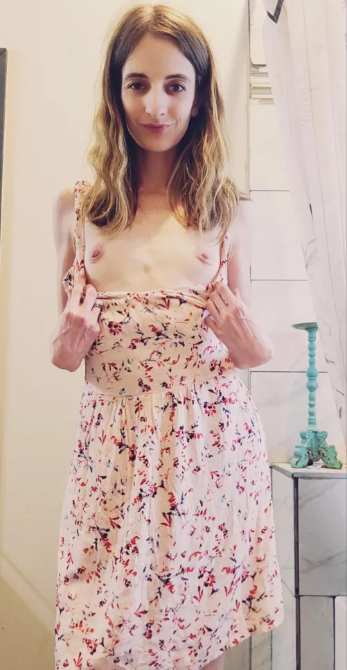 Hope everyone's Easter was wonderful! 🥰 felt super pretty in my dress so decided to take some pictures 🥰 by the_bird_and_the_bee