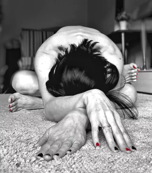 Knee to Ankle by Nerdbird_OF