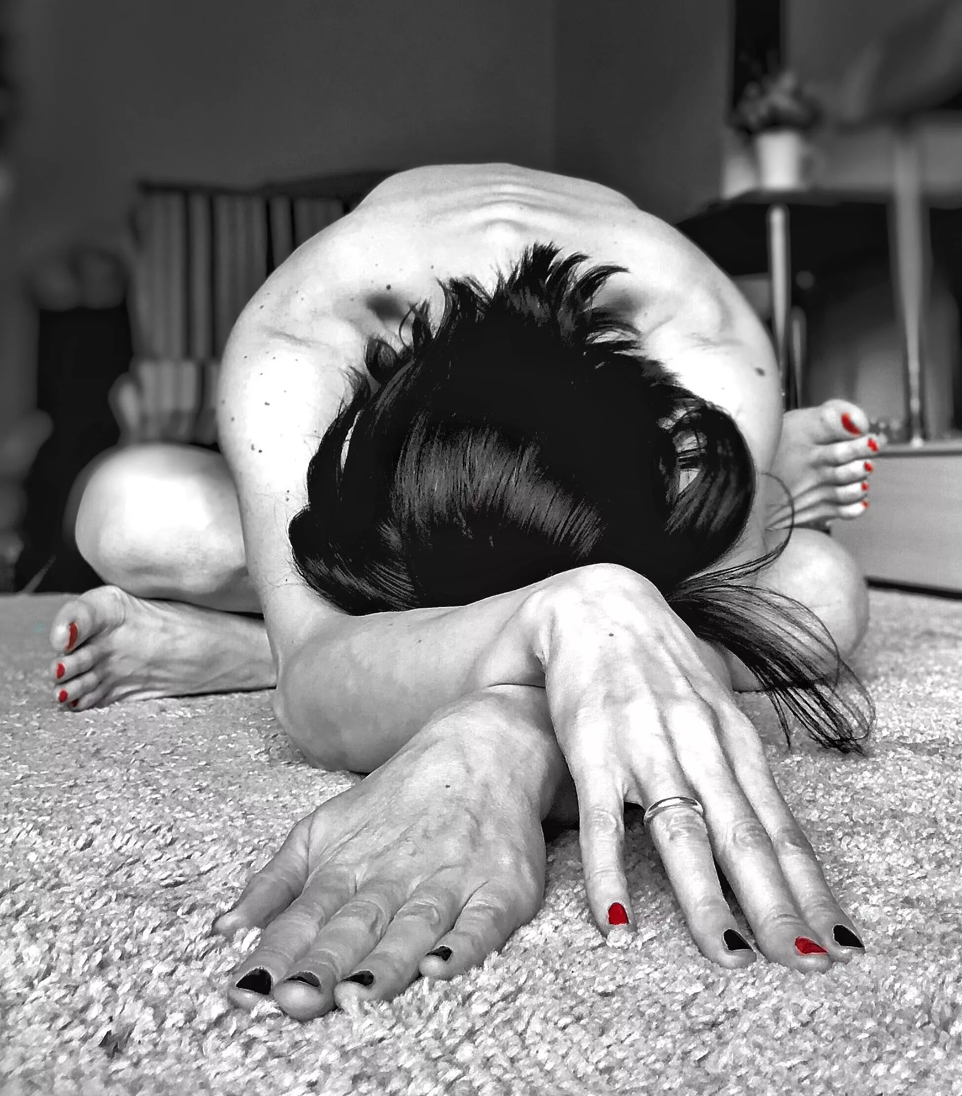 Knee to Ankle posted by Nerdbird_OF