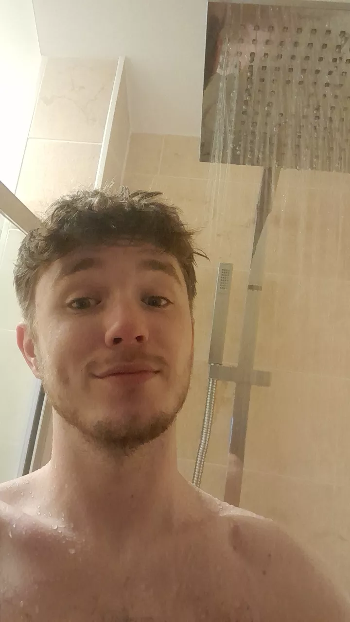 Long day on the farm, whos helping me scrub down? posted by BrbMakingACuppaT