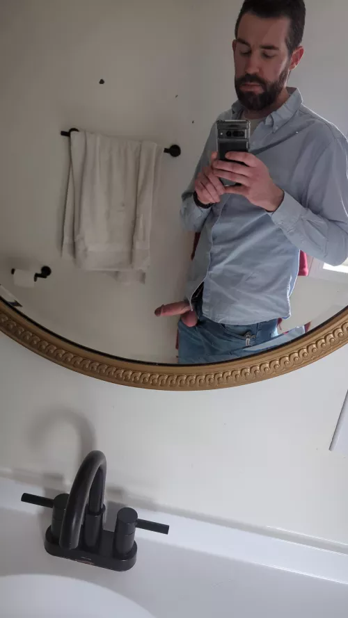 Meet me in the bathroom during a family gathering by blamp88