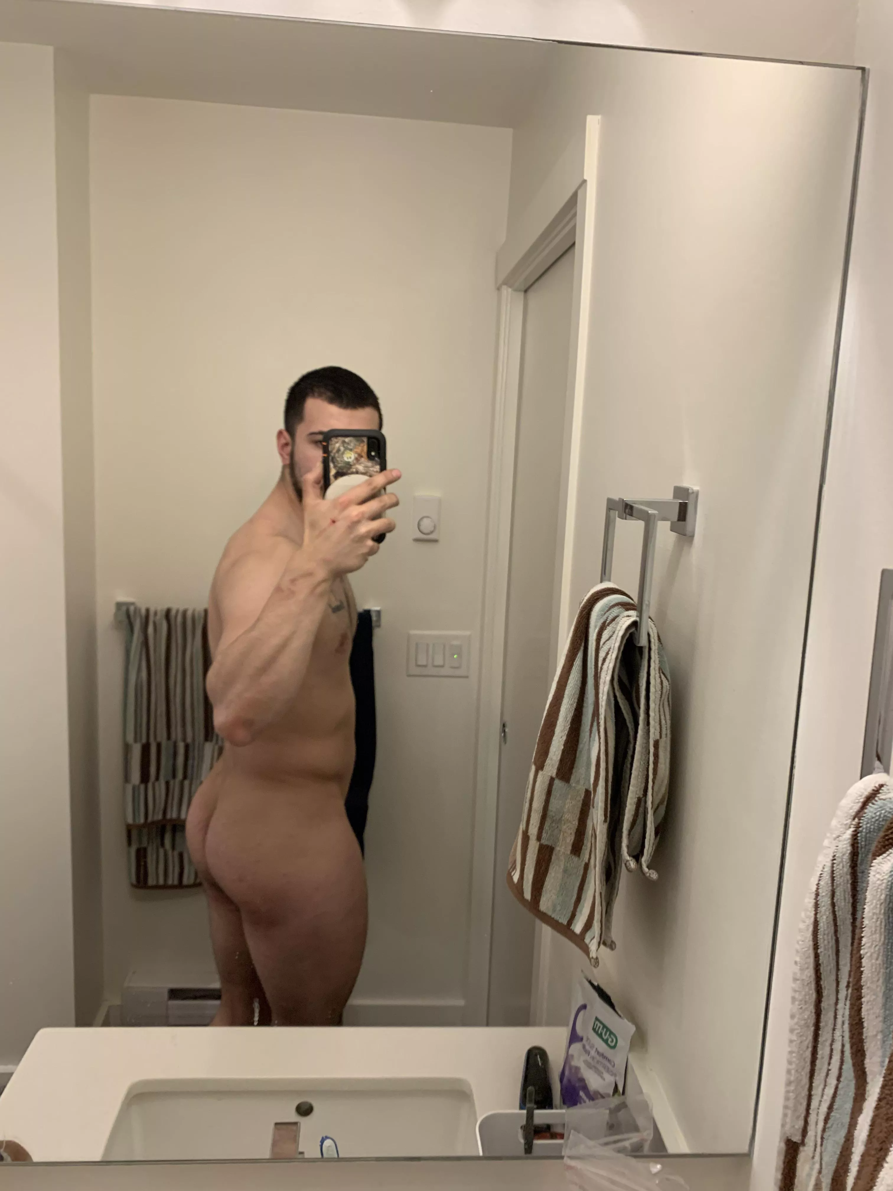 My bubble butt hehe posted by italiannboyy