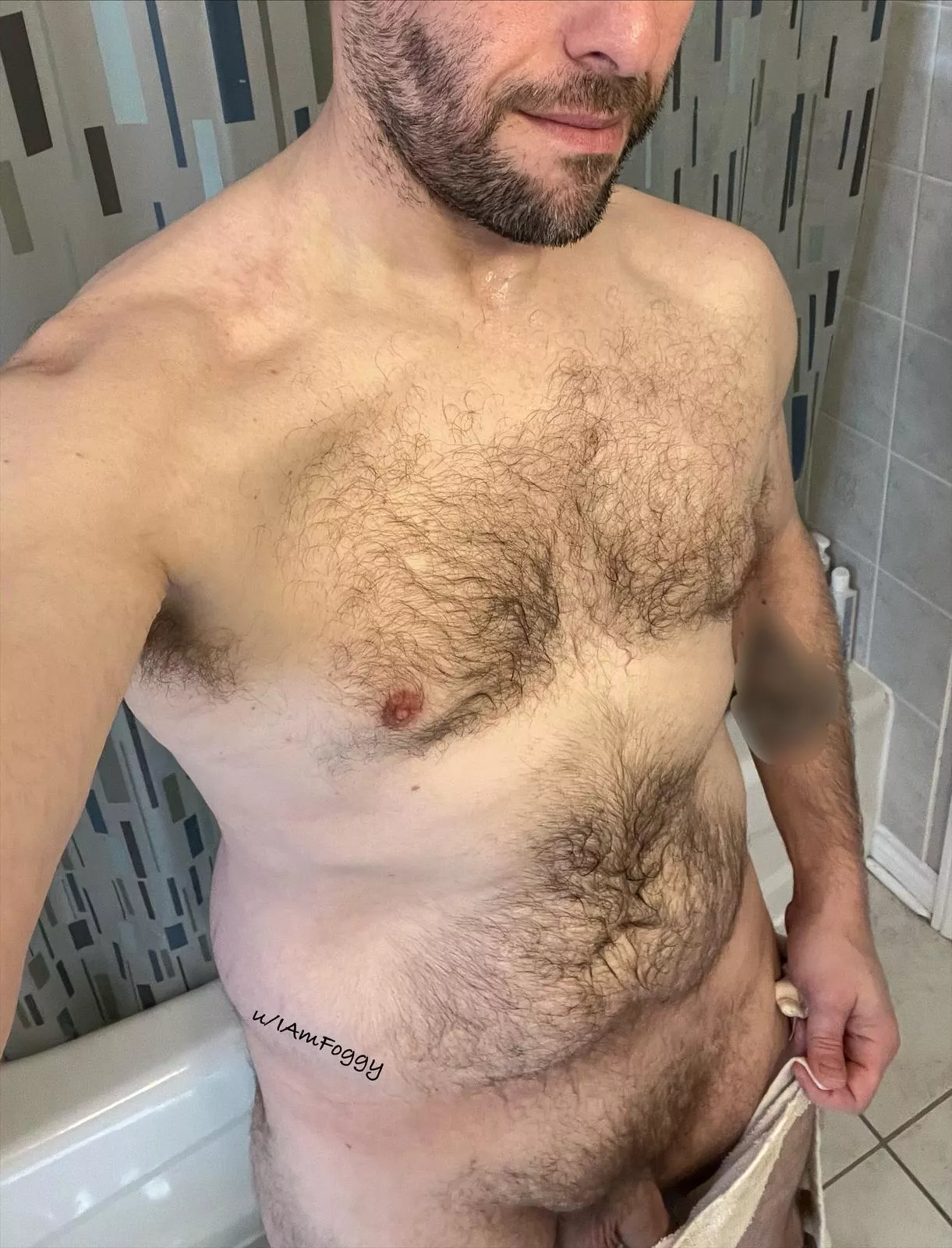 Out of the shower and ready to hang out.. posted by IAmFoggy