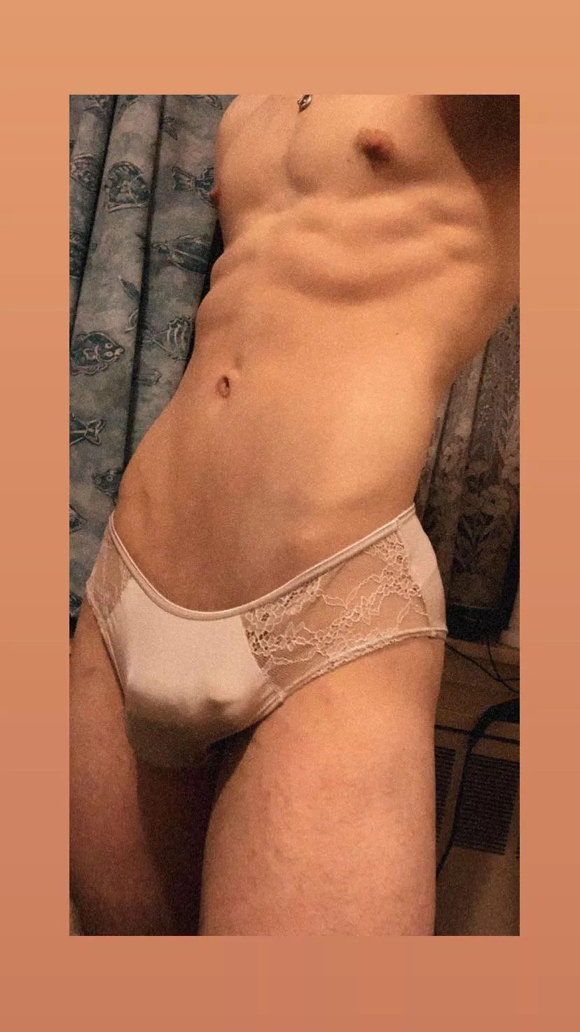 play with it through the panties or tale em off🥰🤭 posted by curious_boy_104
