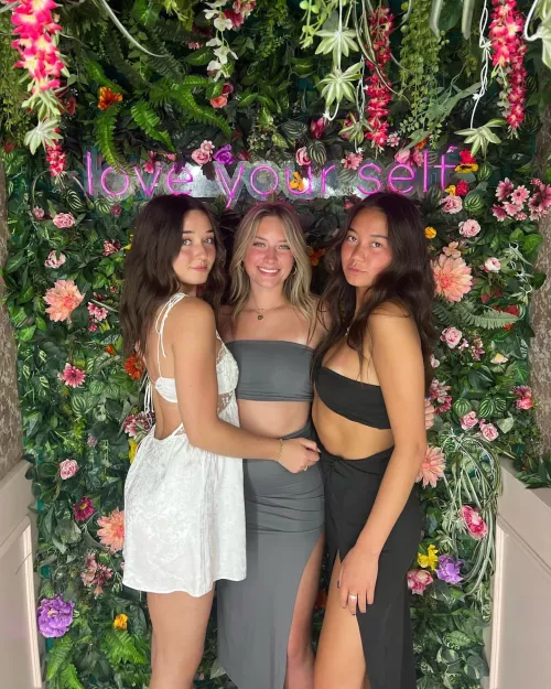 Sorority hotties by sambakkimbap