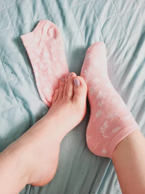 Wanna chew on them? (OC) by SexyFootie