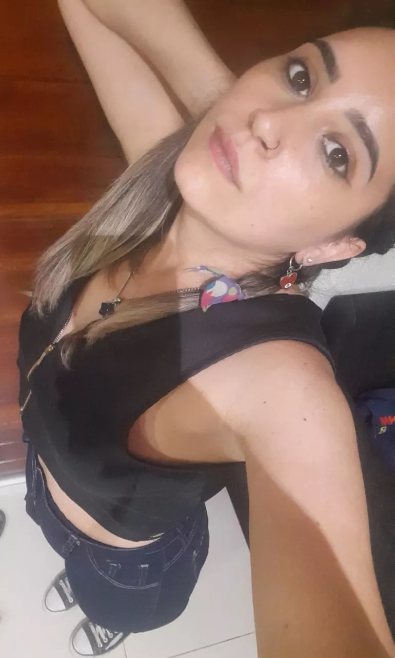 Wife f30 😏🥵 posted by luliok