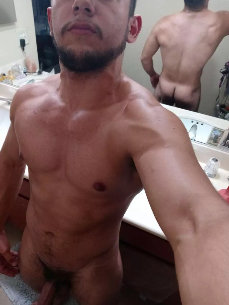 23 (M) hey ladies posted by chryssss95