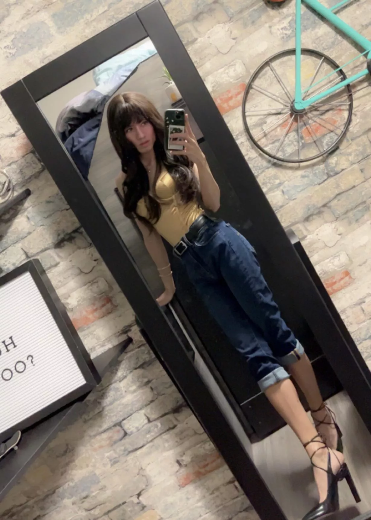 channeling my inner baddie 💋 posted by uljjhangyuri04