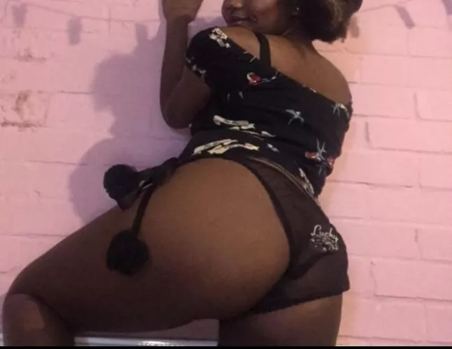 Cover me before work? 💋 by kandi_kitten