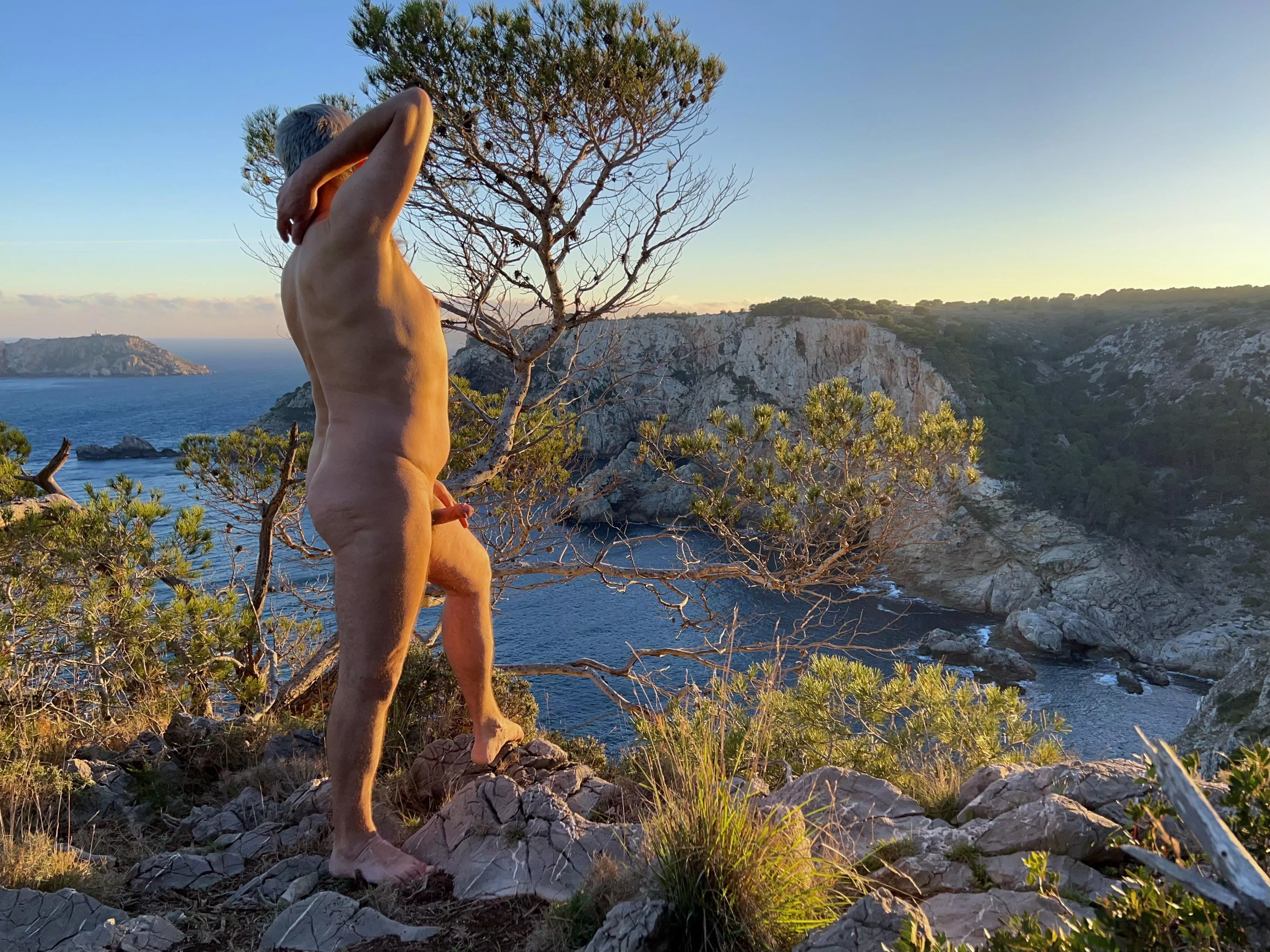 Enjoying the evening sun… posted by natural-outin-nature