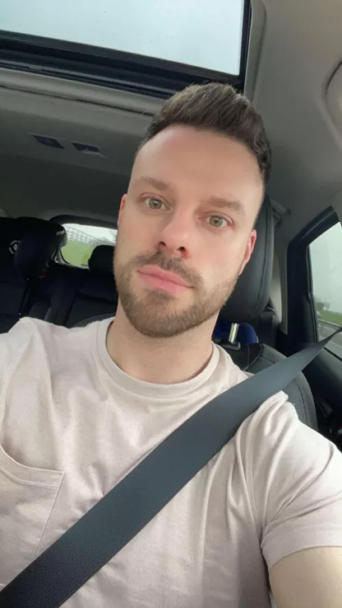 Feeing happy and healthy today - I hope everyone has a great day xx by jackagram