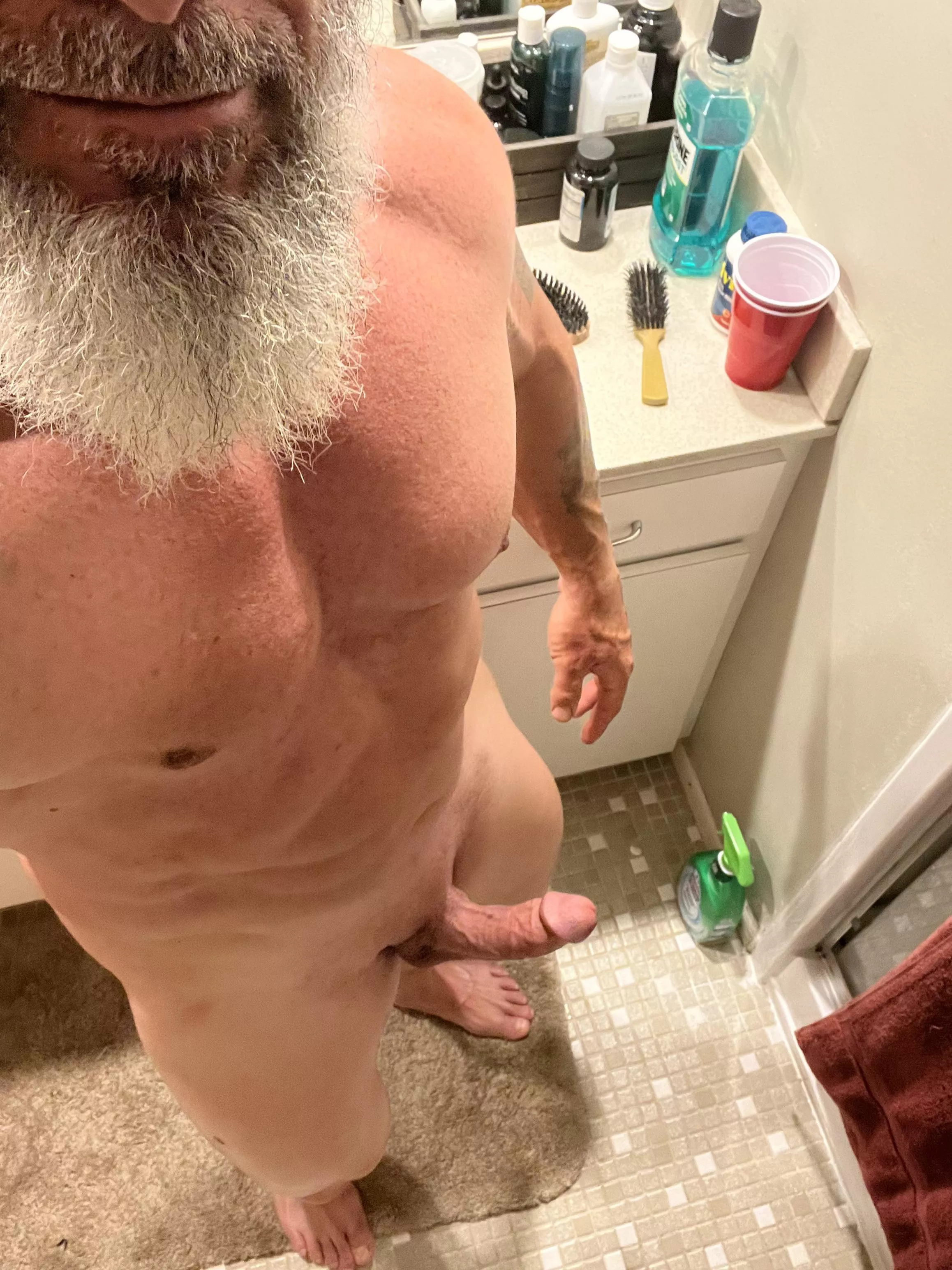 Feelin good! posted by maturemuscel