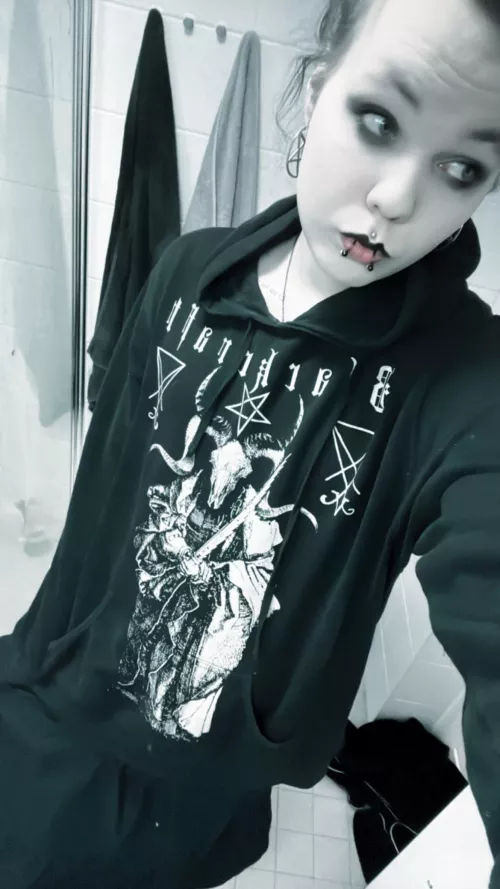 Felt cute, might fall apart later🥰💕 by KuNmituss