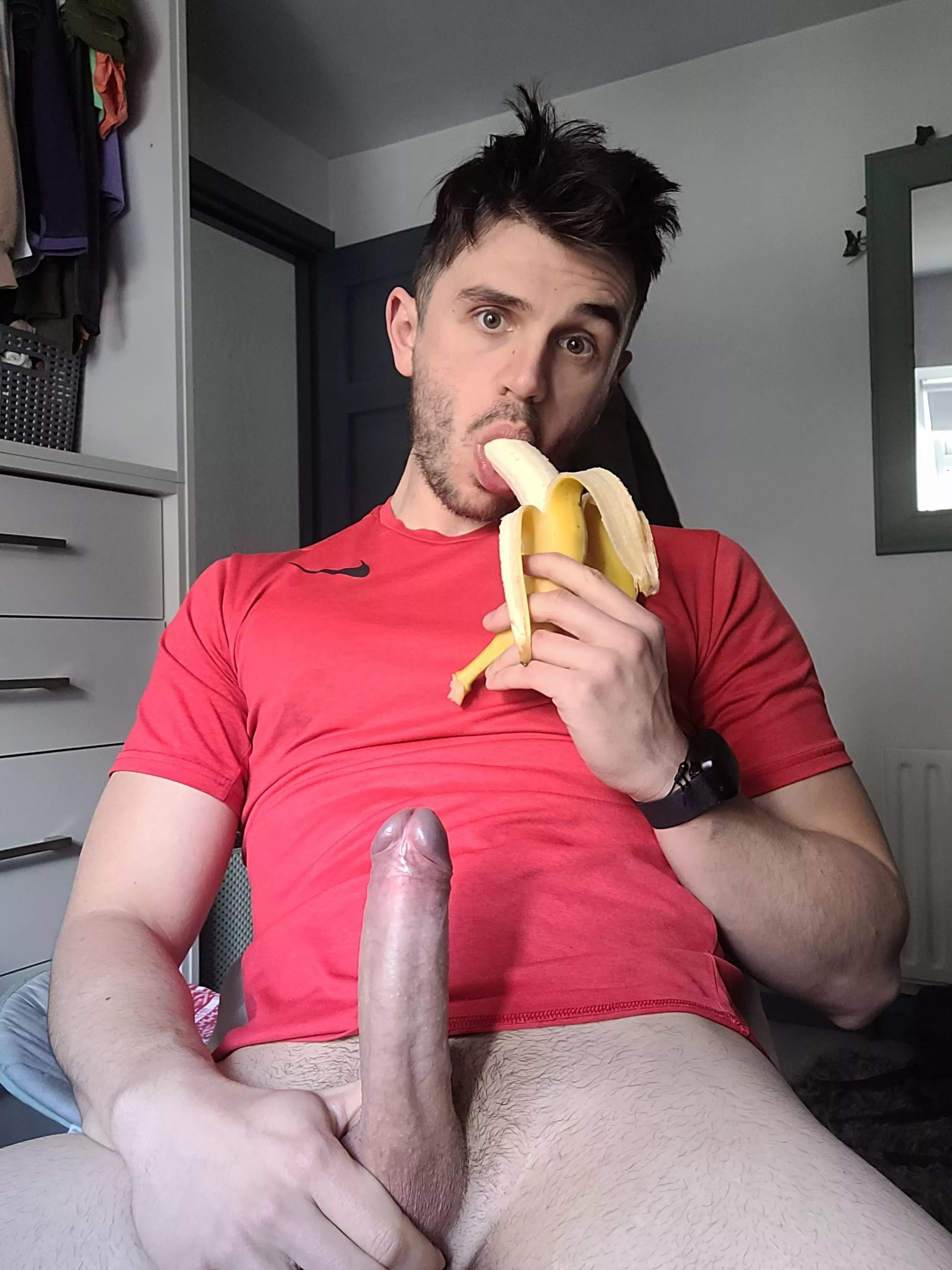 Gentle Reminder To Eat Your Fruits Today Everyone 💛 posted by HangingZucchini